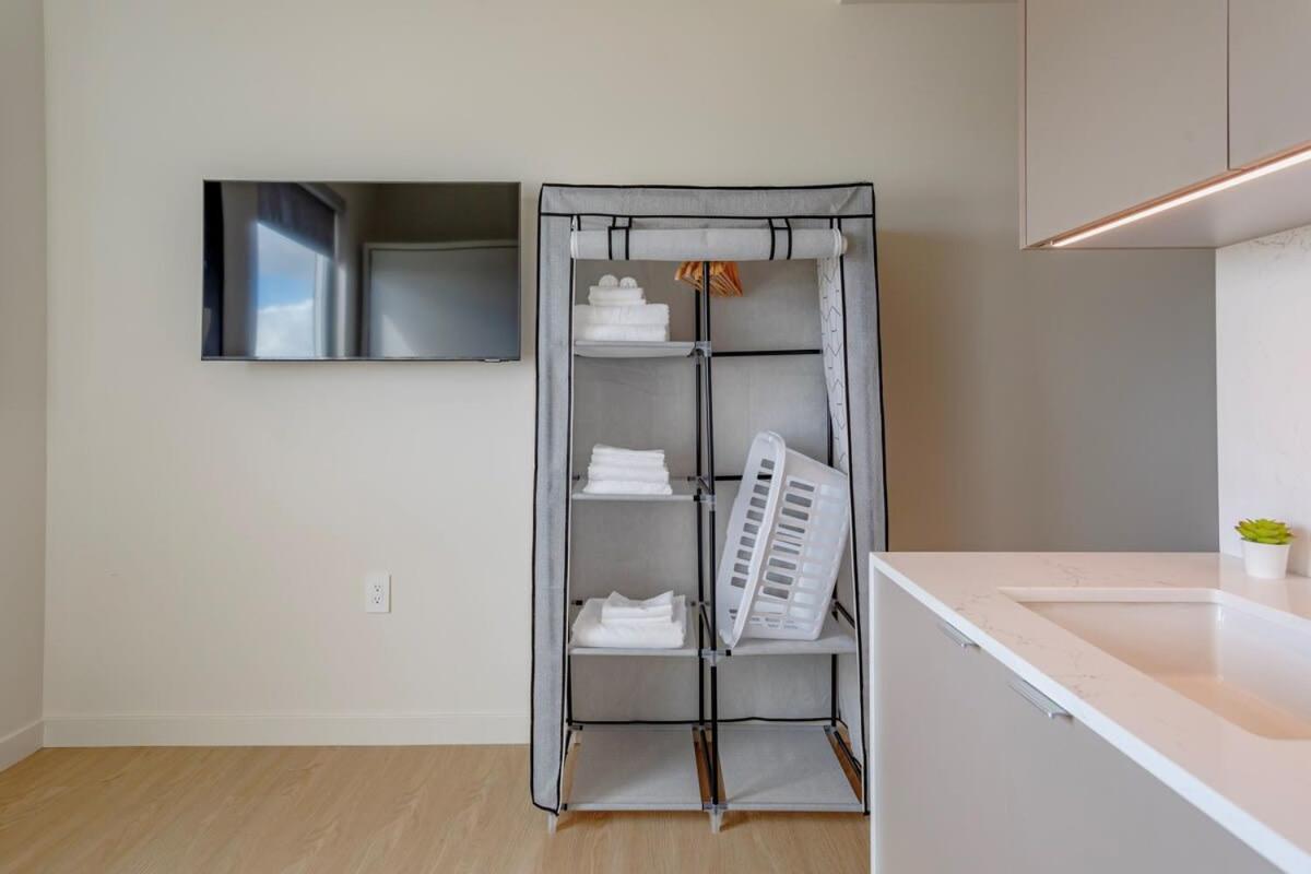 Stylish Near Ucla Coliving Suite W In Unit W&D Los Ángeles Exterior foto